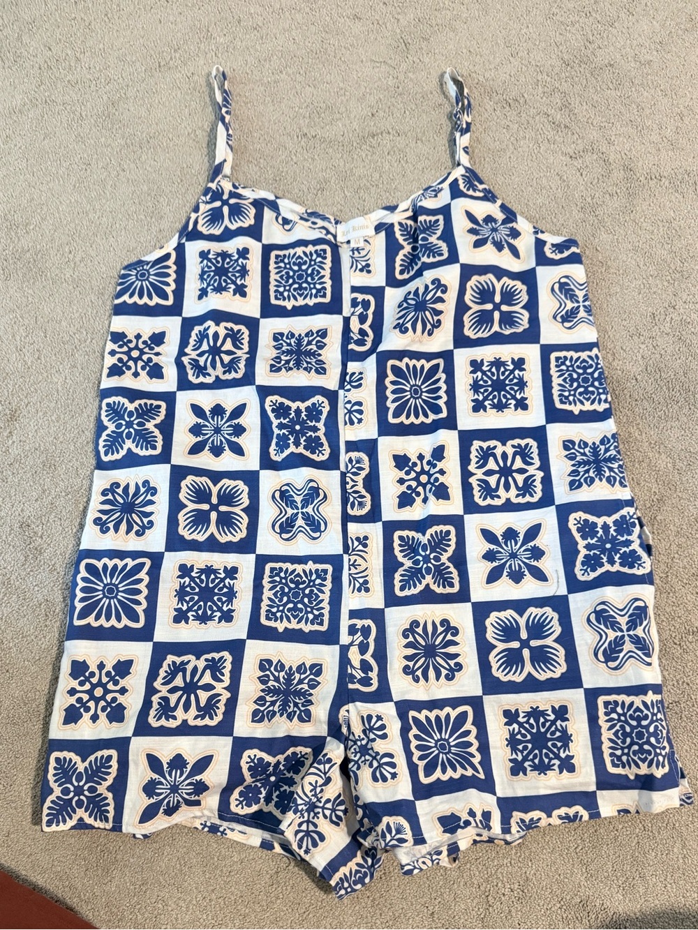 Lei kinis romper